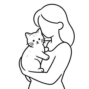 một người phụ nữ bế một con mèo con